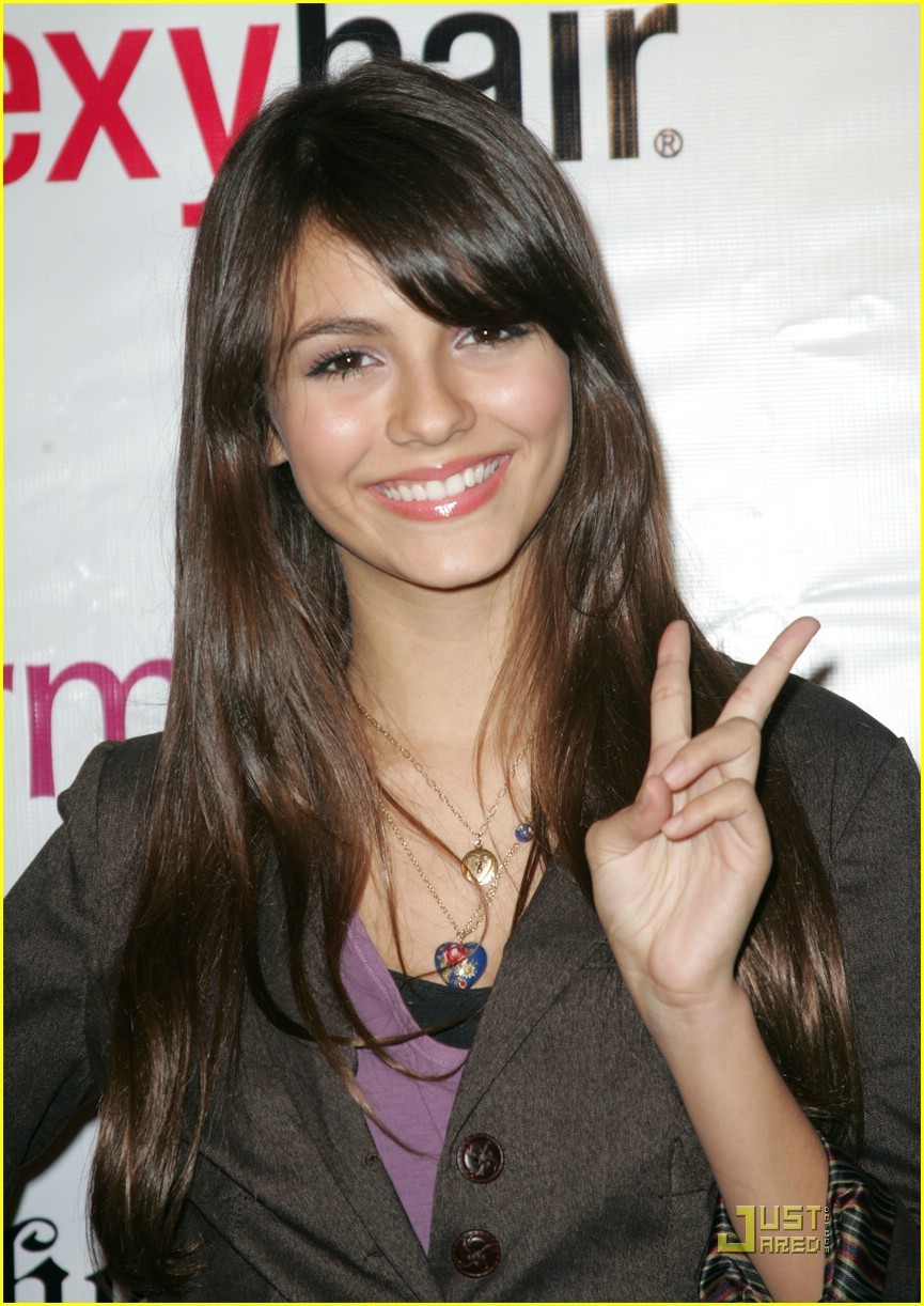 Victoria Justice Hairstyles 2011