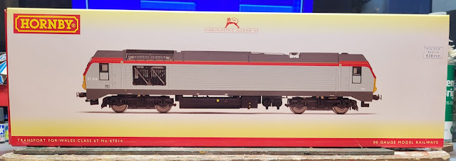 Hornby Class 67 Transport for Wales Train Pack