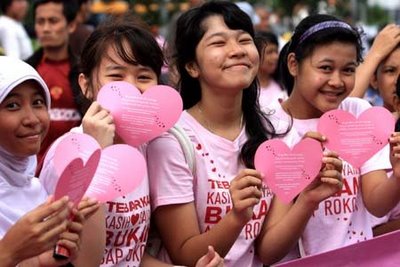 80 persen lebih Remaja  Indonesia  Pernah Berciuman saat 