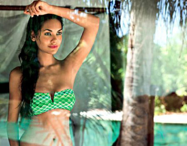 Esha Gupta Hot Photos