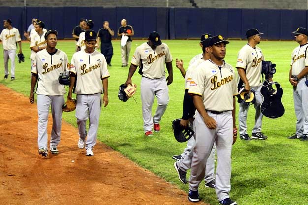 Caracas practicó en el Universitario