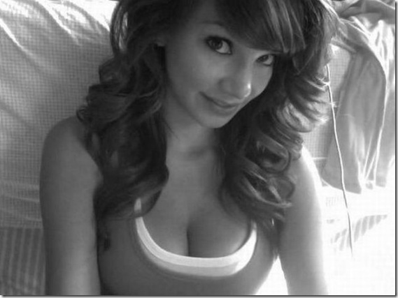 hot-girls-social-networks-19