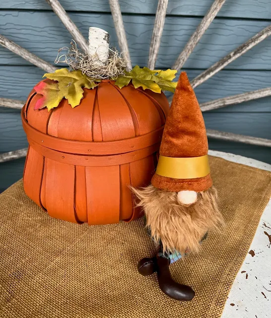 Photo of upcycled garage sale pumpkin basket.