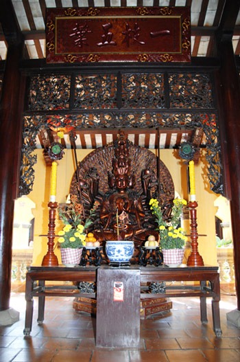di-tich-chua-hoi-son-300-tuoi (4)
