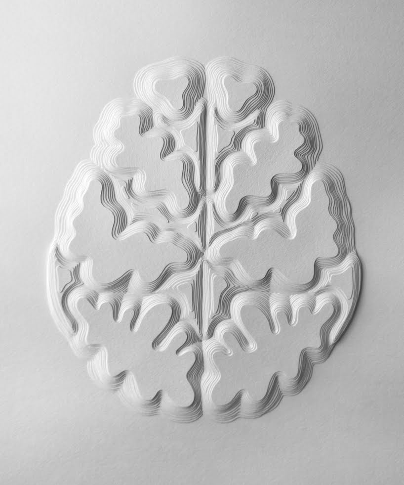 La mente reinventada en cerebros de papel por Elsa Mora