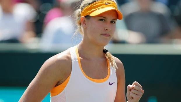 Petenis Top Eugenie Bouchard  Diminta Untuk Berputar Di Neon Pink Dress