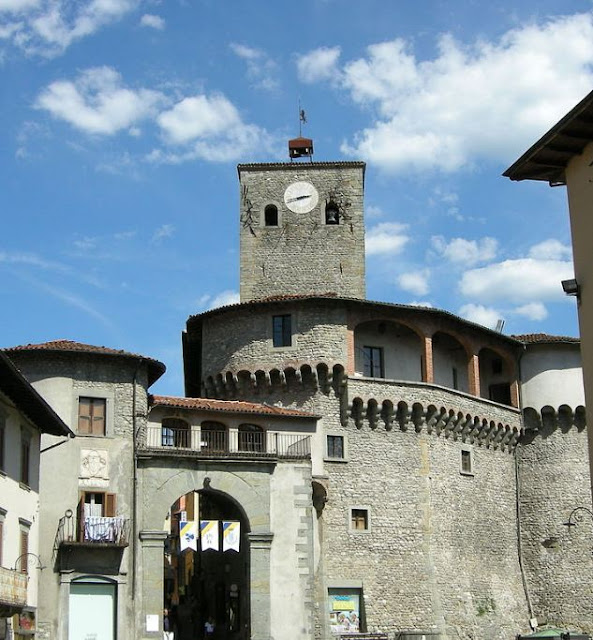 Castelnuovo di Garfagnana in autunno