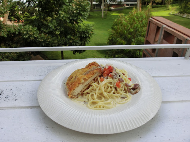 Carbonara Katsu ala Bumi Kayom - habisliburan.com