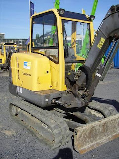 Volvo EC30