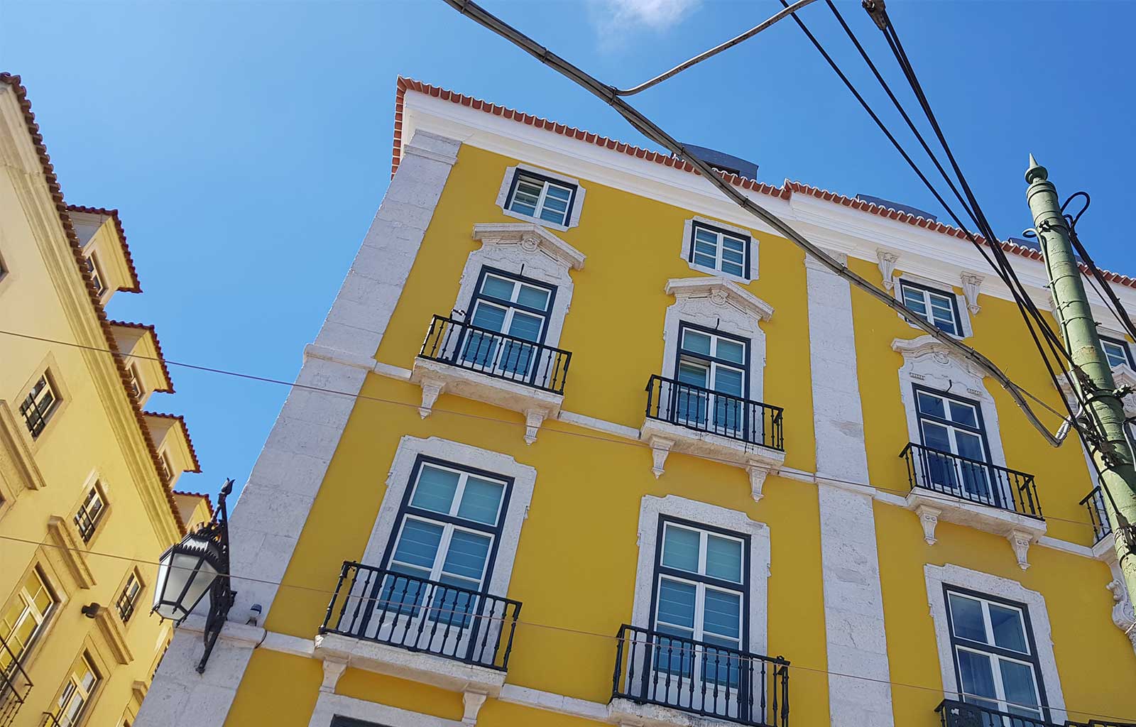 Lisbonne maison jaune