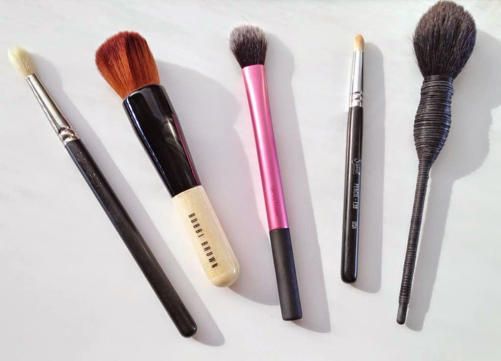 My Top 5 Make Up Brushes Featuring Mac