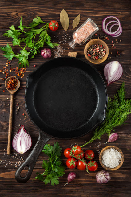 cast iron skillet