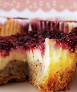 Anschnitt des Linzer Cheesecakes