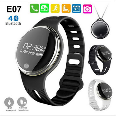 Smartwatch Lemfo E07 yang cocok untuk Traveling