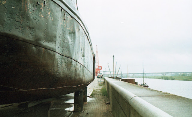 Schip aan de wal, Arnhem, foto Robert van der Kroft