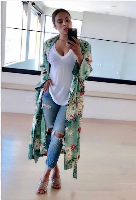 Drop dead gorgeous green printed Floral kimono robe