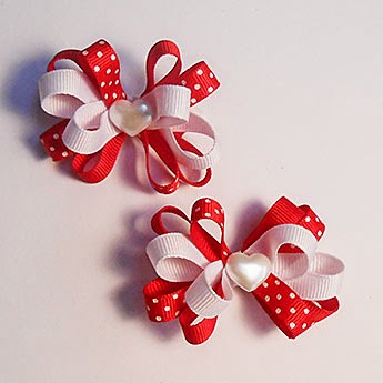 http://babybows.com/dot-hair-bow-0106.htm