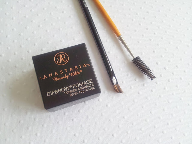 dipbrow-pomade-anastasia