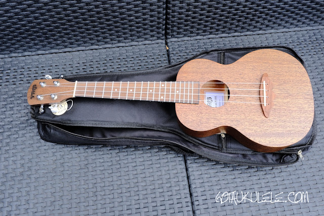 VTAB EL-55D Concert Ukulele