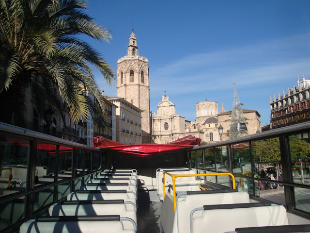 Explorando Valência (Espanha) com o ônibus turístico hop on hop off