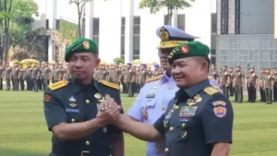 Kepala Staf TNI AD Diserahterimakan darI Jenderal Dudung Abdurrachman ke Jenderal Agus Subiyanto