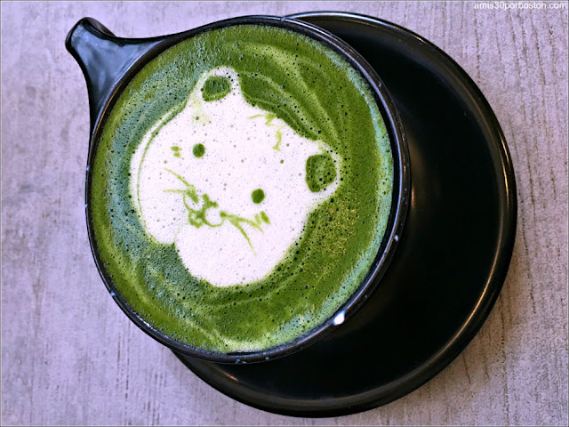 Ogawa Coffe: Matcha Latte con Diseño de Ardilla