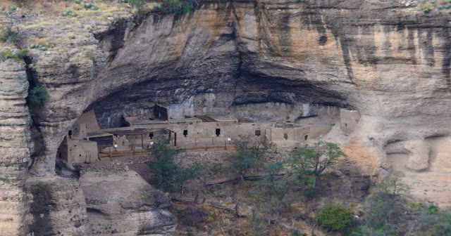 Momia de la Cueva de la Ventana, Chihuahua (Mexico).