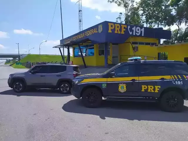 PRF Recupera em Registro-SP - automóvel roubado no Rio de Janeiro
