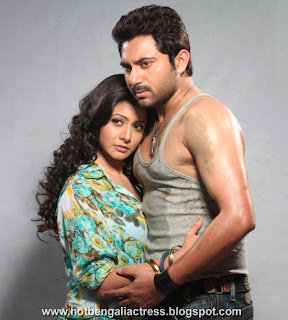 Hot Actress Koyel Mallik In Jaaneman