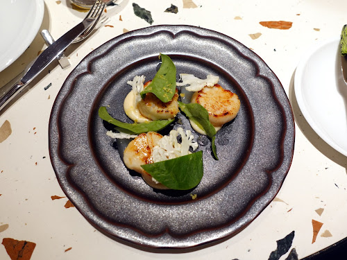 Margo brasserie-style European restaurant Central Hong Kong - Pan-seared Hokkaido scallops with cauliflower and Amalfi lemon