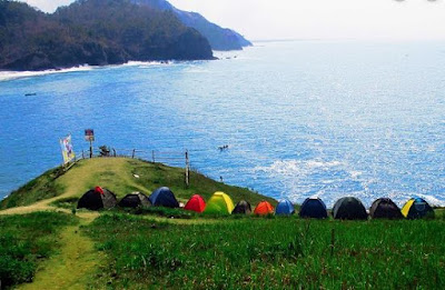 Pantai Watu Bale Pacitan ~ Harga Tiket dan Spot Foto