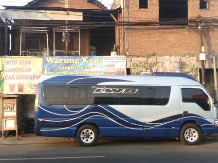 SEWA MOBIL GRESIK KE JOMBANG