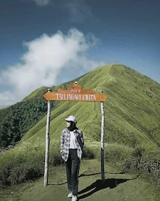 Hiking Anak Dara Hill Sembalun near Mount Rinjani