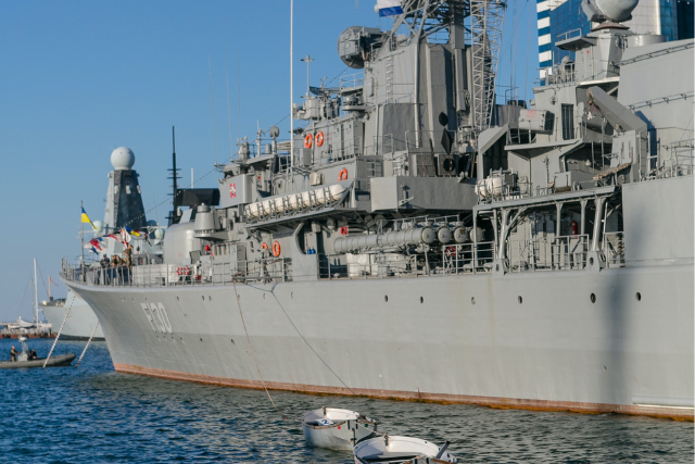 howministry-What company builds Navy ships?