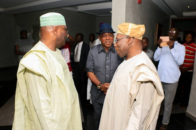 PHOTOs: Obasanjo Receives Atiku in Abeokuta