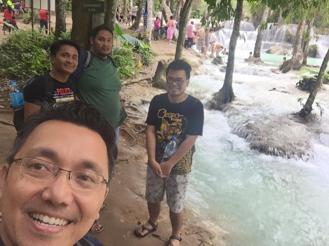 Teman jalan di Luang Prabang, Agus Suut, Arman, Razdan, Yechan dan Tukang Jalan Jajan