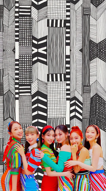 SECRET NUMBER (시크릿넘버) is a six-member girl group under Vine Entertainment. Originally as five, they debuted on May 19, 2020 with the single "Who Dis?".