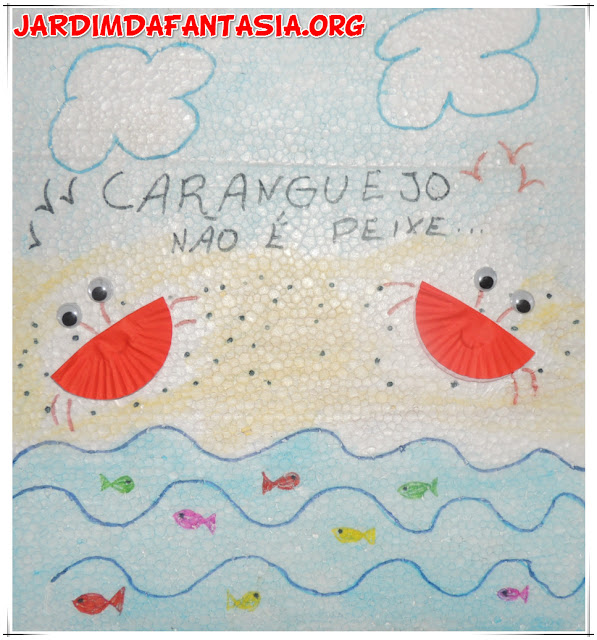 Artes Manuais Mural com elementos da cantiga Caranguejo não é peixe