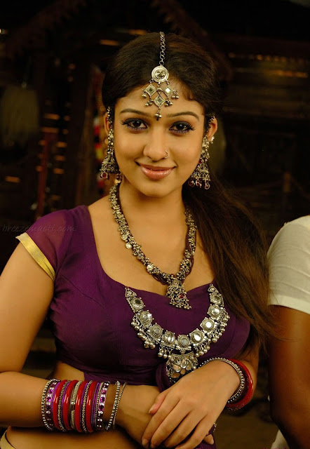 nayanthara hot stills