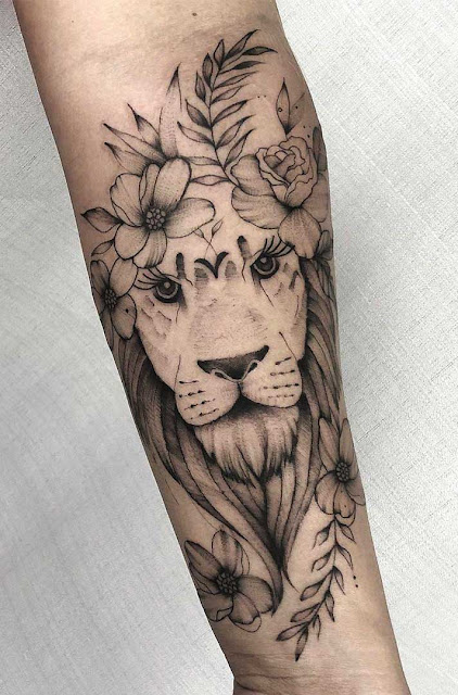 45 tatuagens de leão para as mulheres