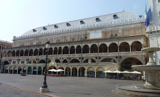 Palacio de la Razón o Palazzo della Ragione de Padova.