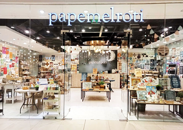 papemelroti ayala manila bay store