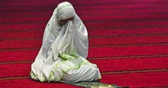 Doa Setelah Sholat Hajat Bahasa Arab, Latin dan Artinya