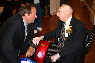 Supercentenarian Walter Breuning speaking with Montana Governor Schweitzer