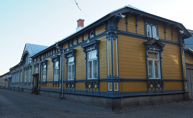 lingonberryhouse, pelastetaan vanhat talot, save old houses, renovation, remontti, old town, vanha kaupunki