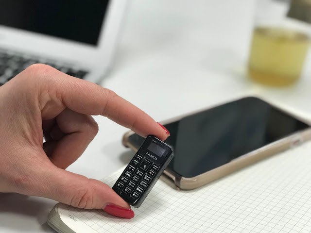 Meet Zanco Tiny t1 - The World's Smallest Phone