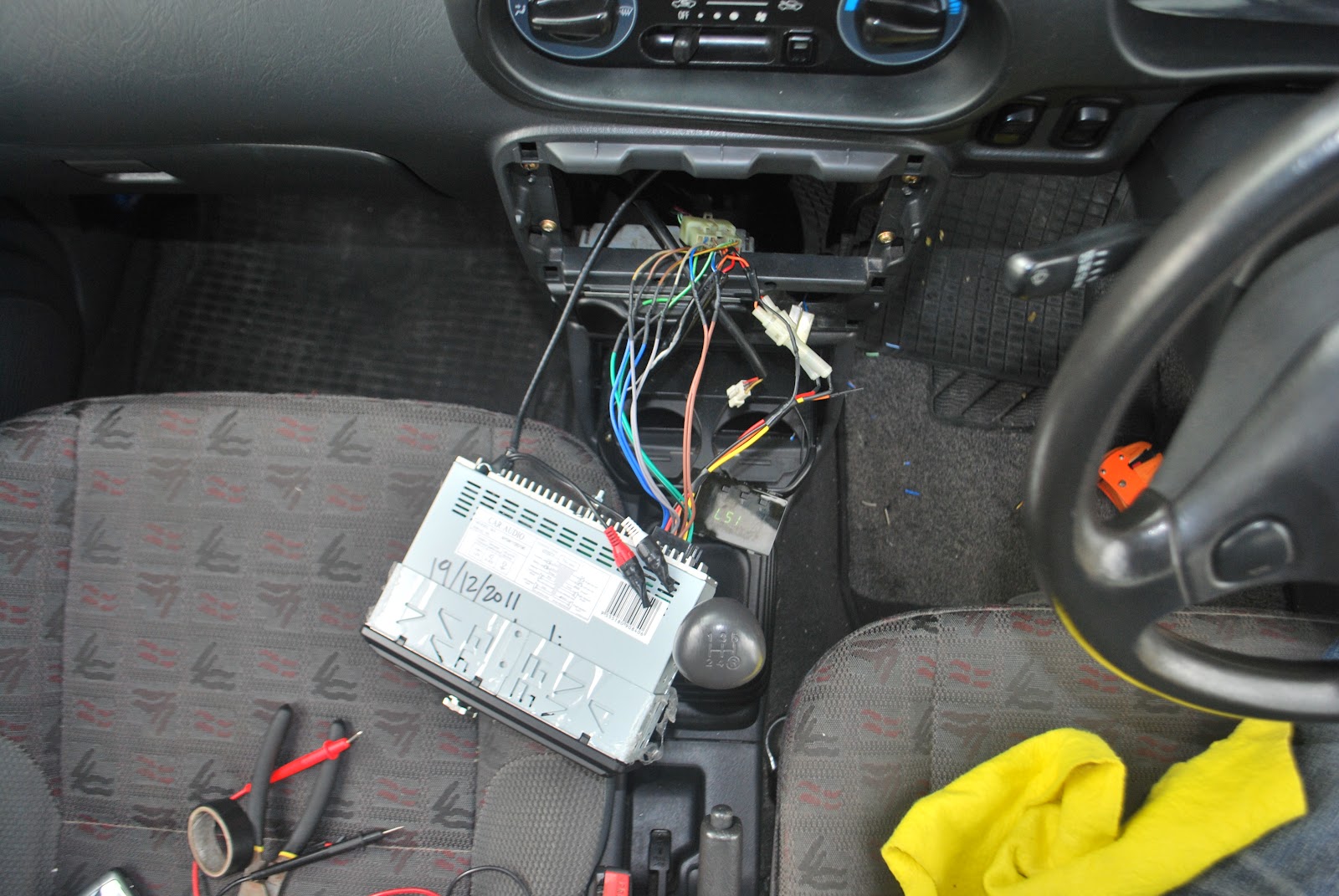 DIY: Fix On Your Own: Perodua Kelisa Radio Installation