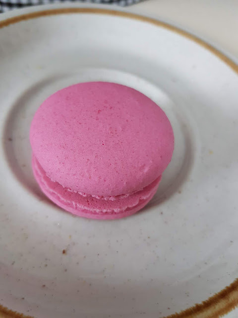 pink macaroons