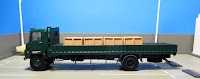 Tomica Limited Vintage LV-108c Nissan Diesel Sungreat