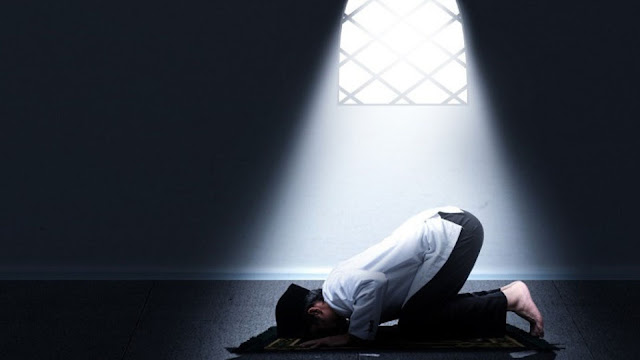 4 Amalan Pengangkat Derajat Manusia di Hadapan Allah SWT, Buruan Amalkan Mulai Sekarang!